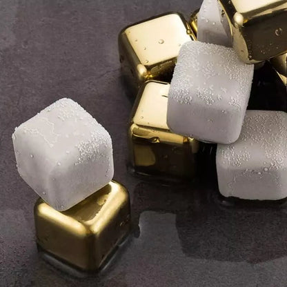 Cubos de Gelo Aço Inox Dourado com Pegador Zeraffe - Zeraffe | Novidades exclusivas e produtos que facilitam sua vida