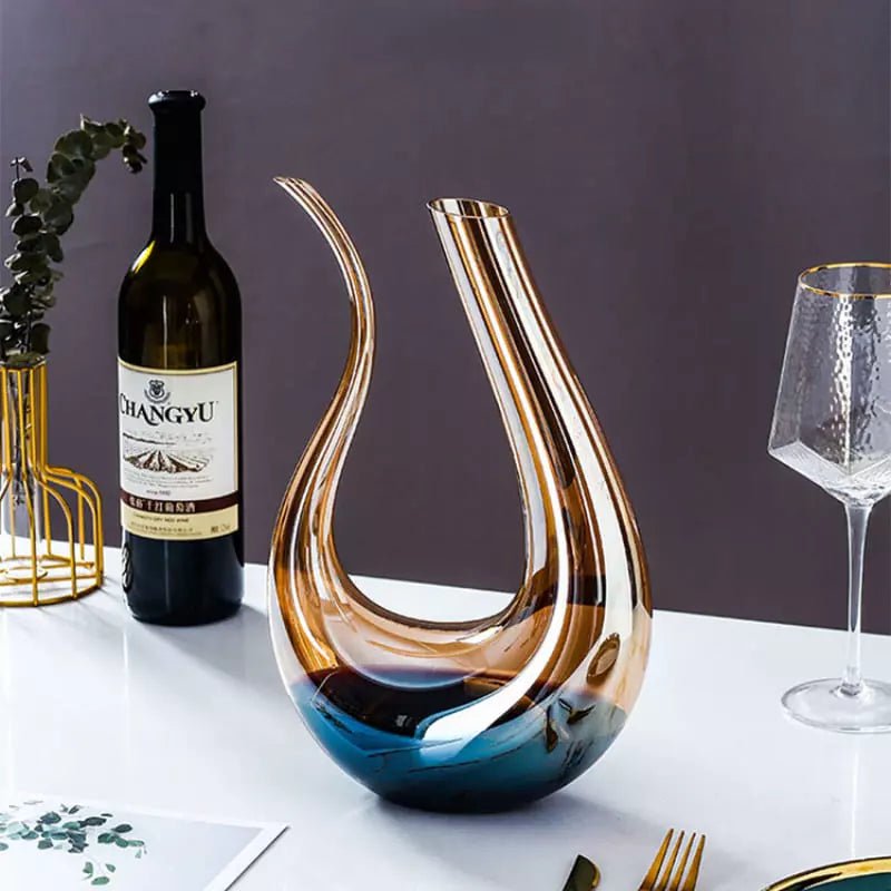 Decanter de Vinho Recipiente de Vidro Cisne Decantador Ambar Zeraffe - Zeraffe | Novidades exclusivas e produtos que facilitam sua vida