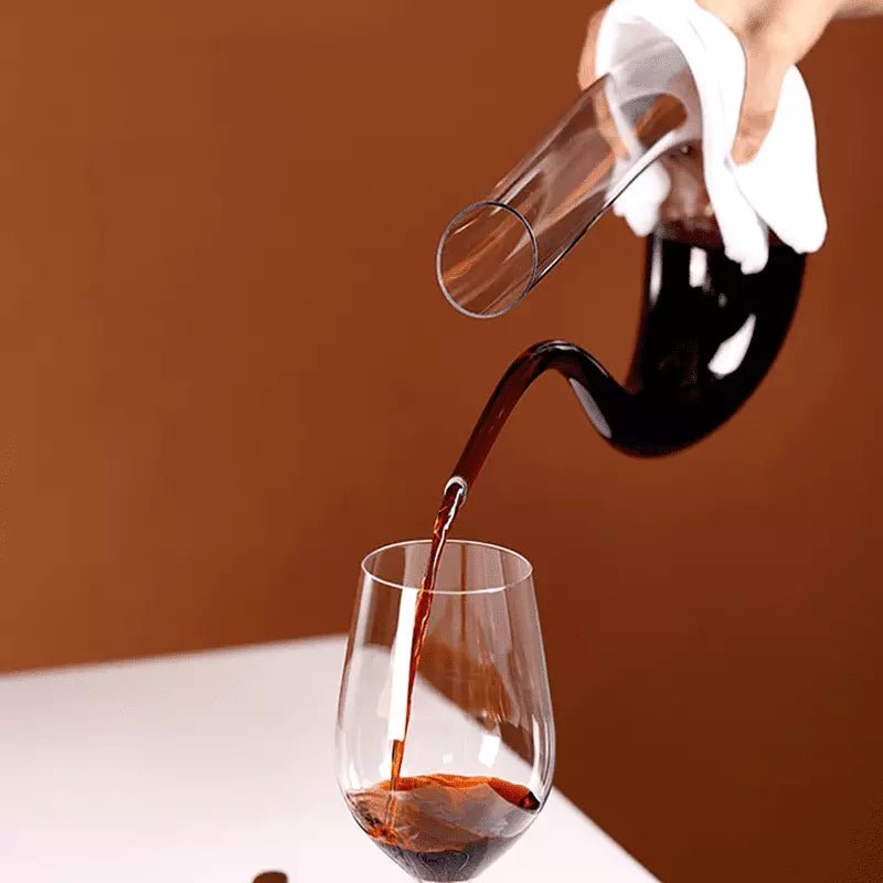 Decanter de Vinho Recipiente de Vidro Cisne Decantador Zeraffe - Zeraffe | Novidades exclusivas e produtos que facilitam sua vida