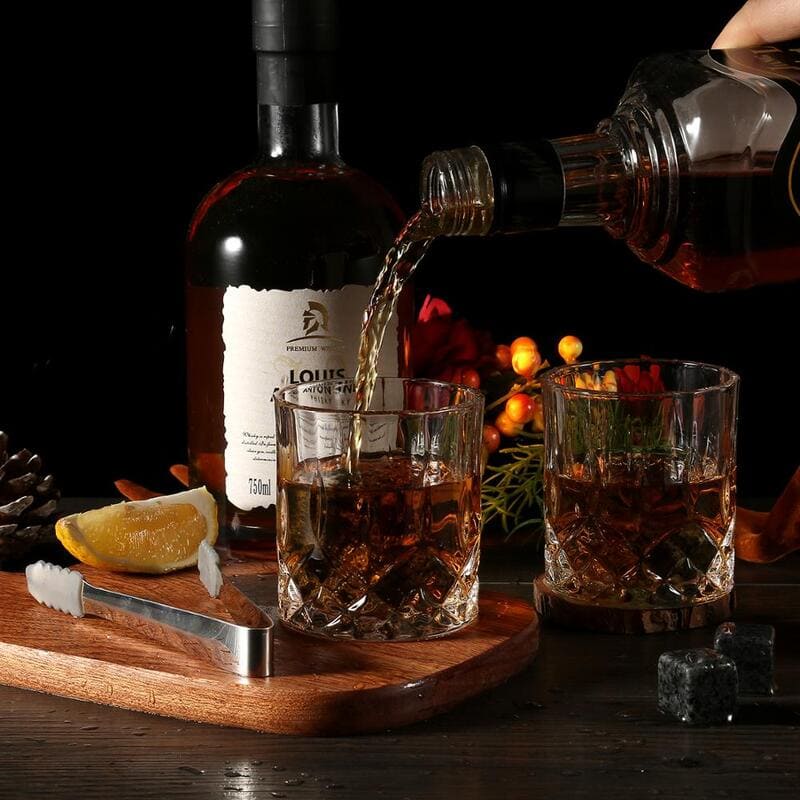 Kit Whisky Copos Cubo de Gelo Pegador Bar em Casa Zeraffe - Zeraffe | Novidades exclusivas e produtos que facilitam sua vida