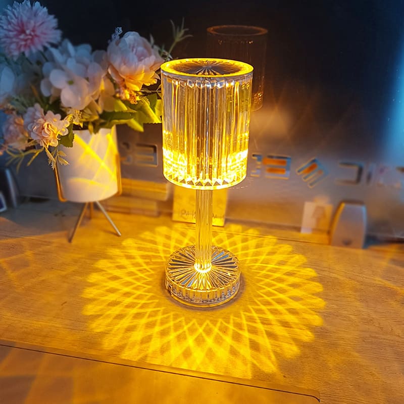 Luminária de Mesa LED Recarregável Sem Fio Cristal Zeraffe - Zeraffe | Novidades exclusivas e produtos que facilitam sua vida